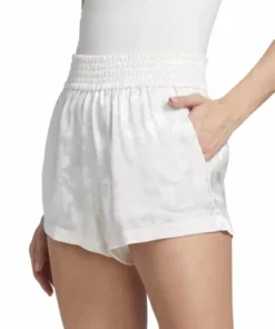 Alice + Olivia Tandy Shorts -Alice + Olivia Sales unnamed file 741